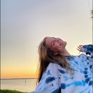 Meet your Posher, Ella